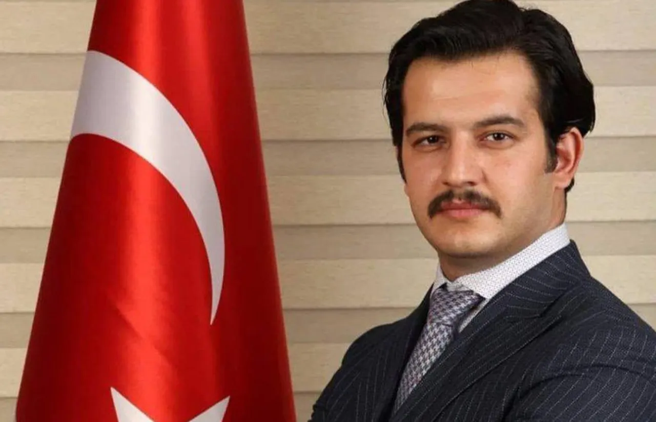 Ardahan Vali Yardımcısı Mustafa Berat Kasımoğlu görevden uzaklaştırıldı