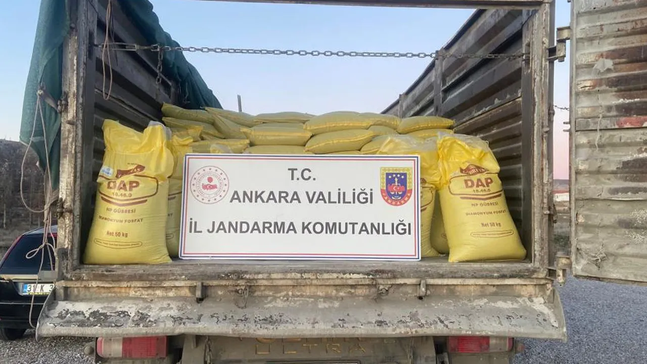Ankara'da milyonlarca lira değerinde 30 ton sahte gübre ele geçirildi