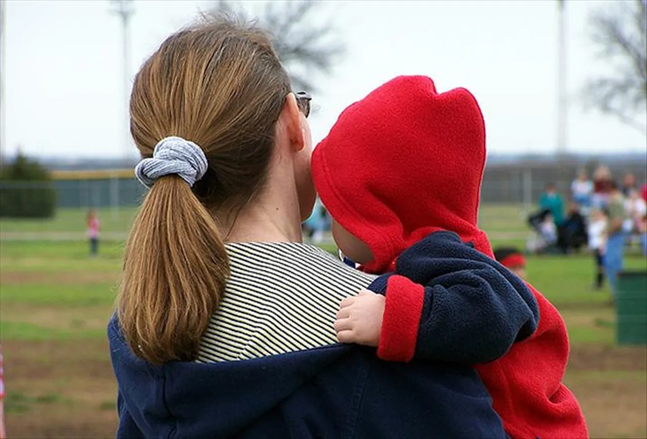 Doğum izni ve sosyal medya düzenlemesine ‘usul’ engeli! Görüşmeler ertelendi