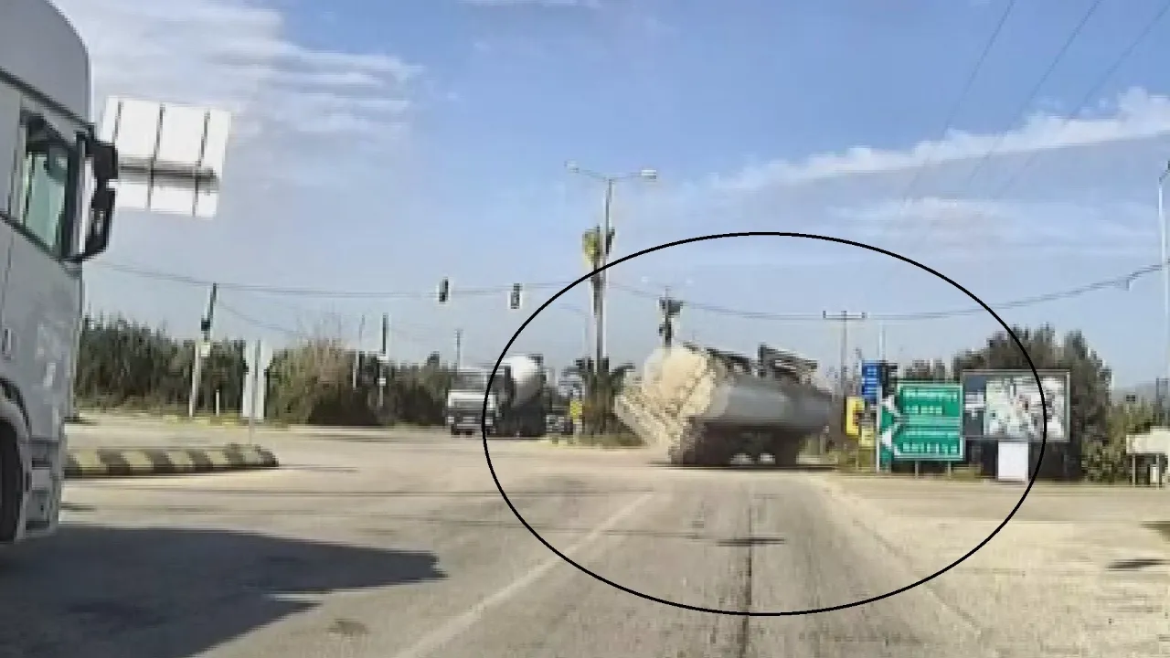 Hatay'da akaryakıt tankeri portakal bahçesine devrildi! O anlar araç kamerasında