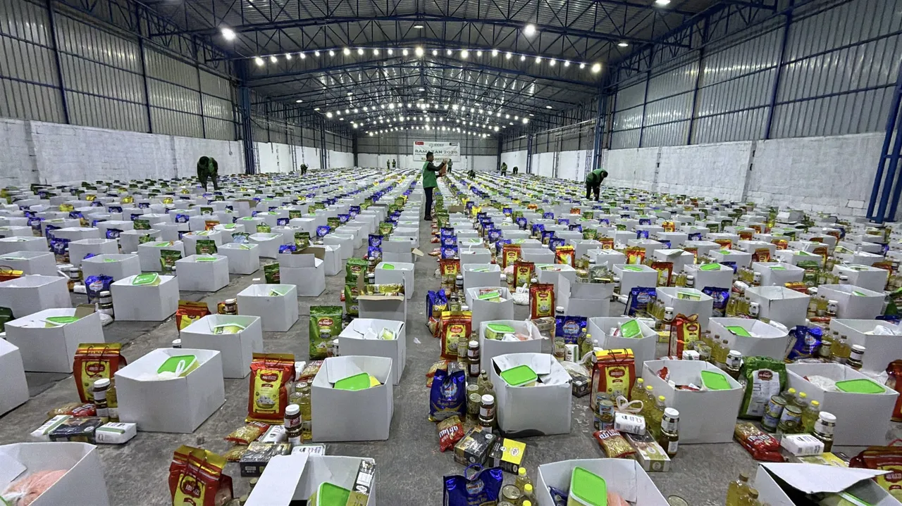 İDDEF’ten Ramazan’da binlerce aileye kumanya yardımı