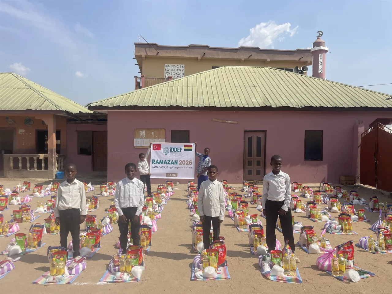 İDDEF’ten Ramazan’da binlerce aileye kumanya yardımı