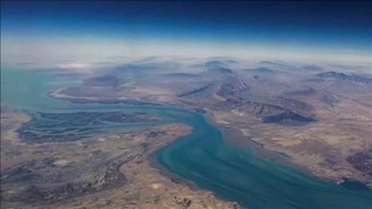 İran'ın yeni lideri Hamaney'den Hürmüz talimatı