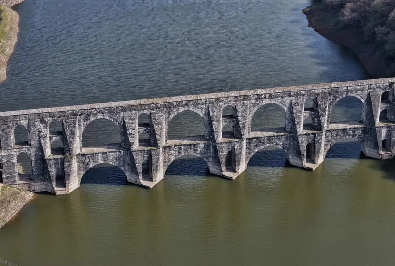 İstanbul’da barajlarda doluluk arttı! 4 asırlık Mağlova Kemeri suyla buluştu