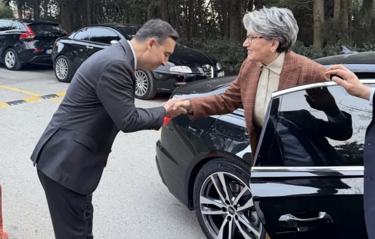 Meral Akşener iftarda ortaya çıktı! Neşeli halleri dikkat çekti