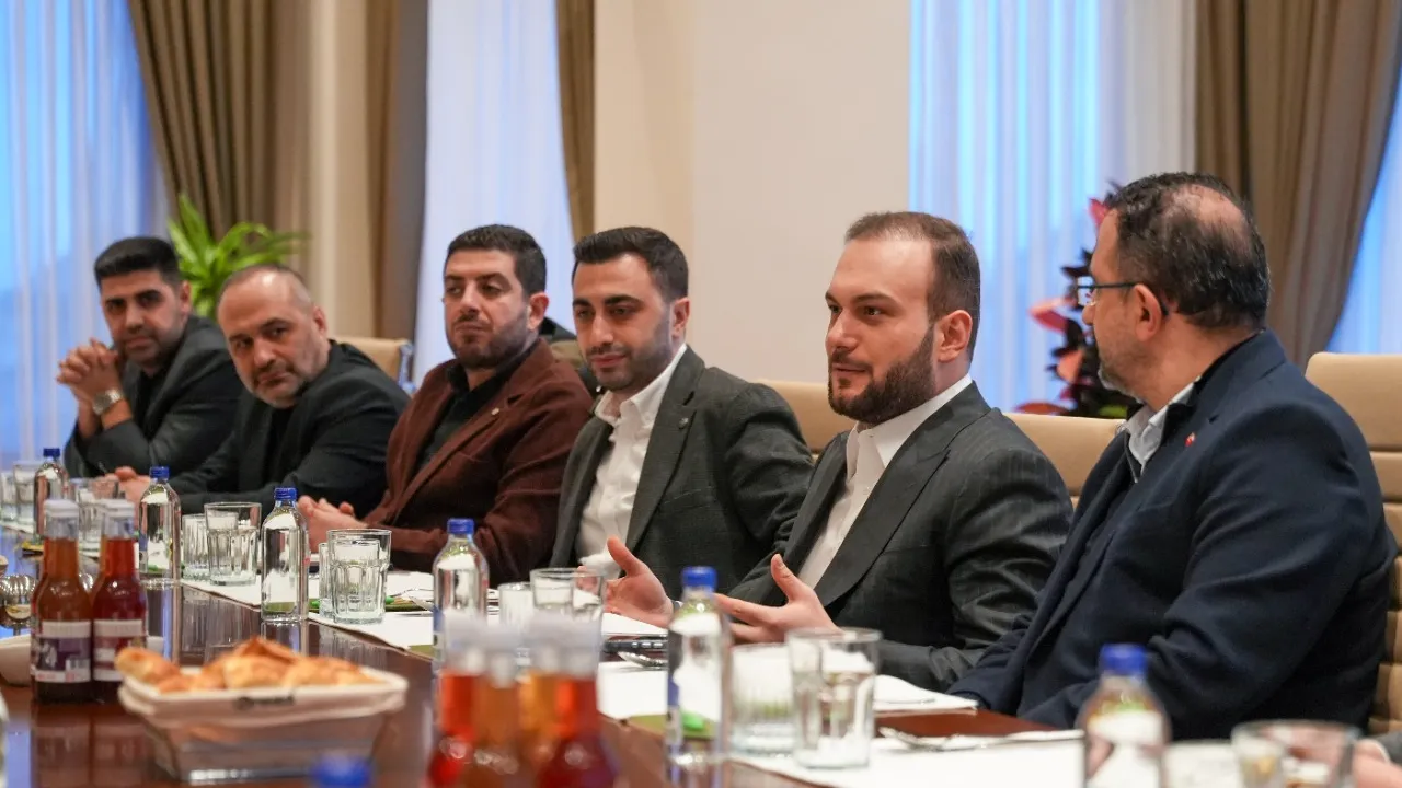 Pipet, çatal, tabak... Sıfır Atık Vakfı’ndan tek kullanımlık plastiklere karşı yeni hamle