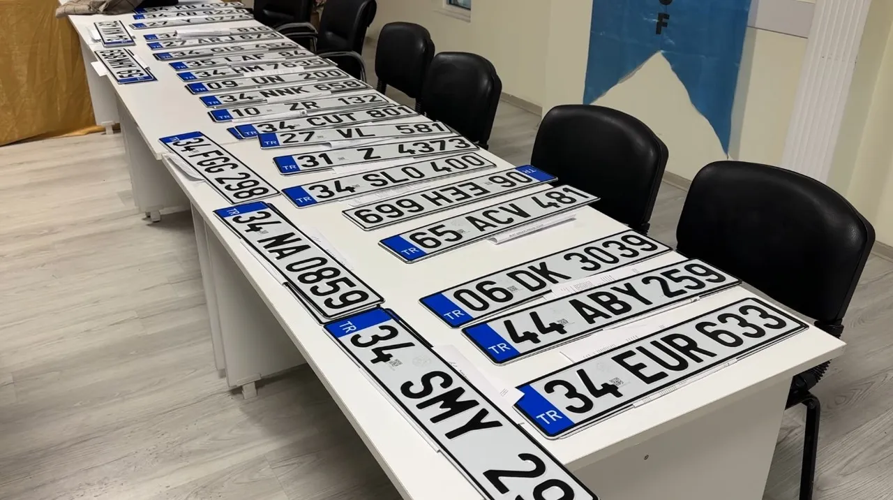 Son tarih 1 Nisan! 10 dakikalık ‘APP plaka’ mesaisi sürüyor