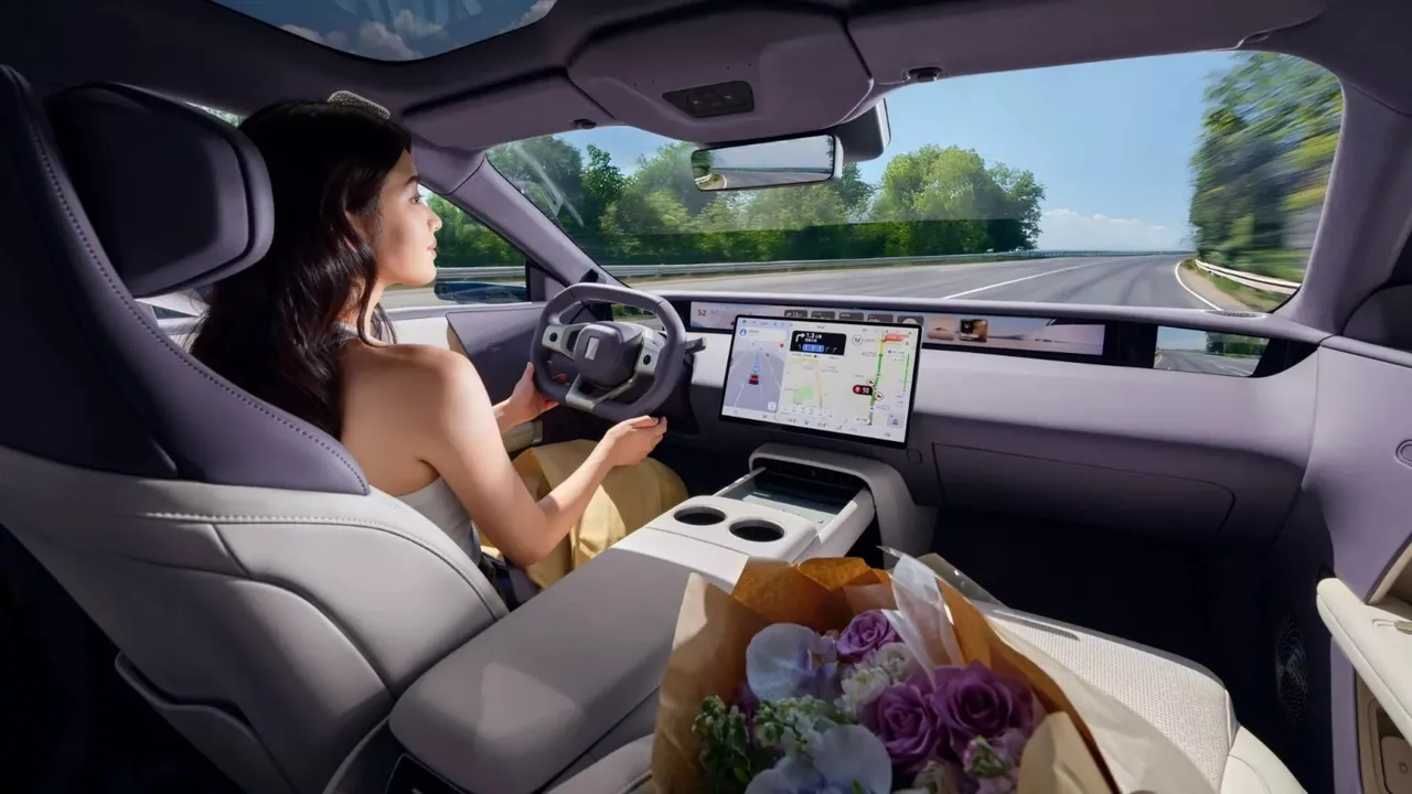 Üç motordan gelen 955 beygir güç: Avatr 06T station wagon