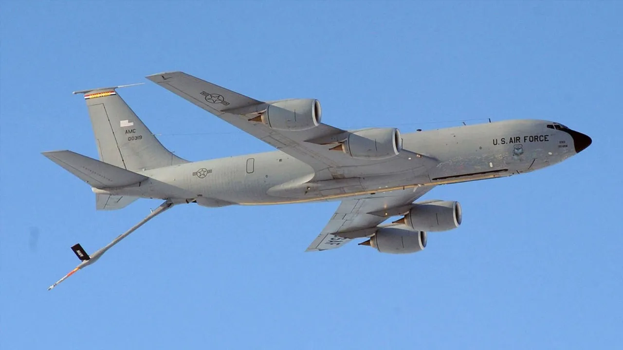 ABD'nin yakıt ikmal uçağı düşürüldü!