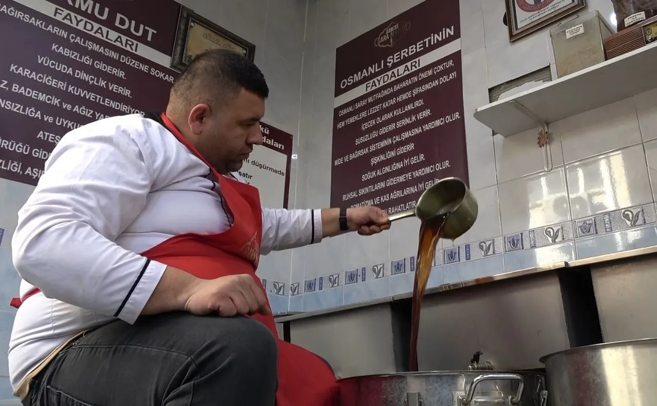 Faydaları saymakla bitmiyor: İftar sofralarının vazgeçilmezi meyan şerbeti