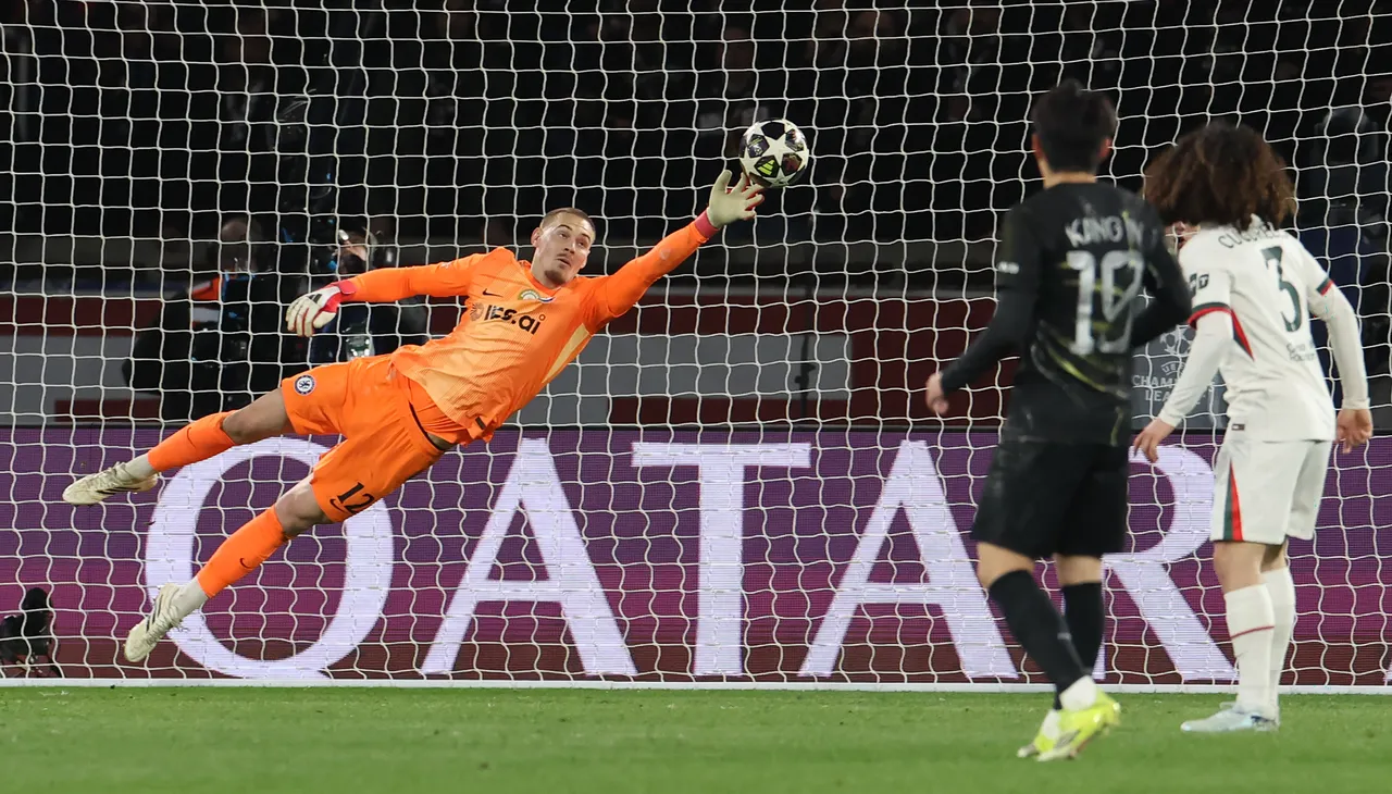 Filip Jörgensen, 2024 yılından bu yana Chelsea forması giyiyor.