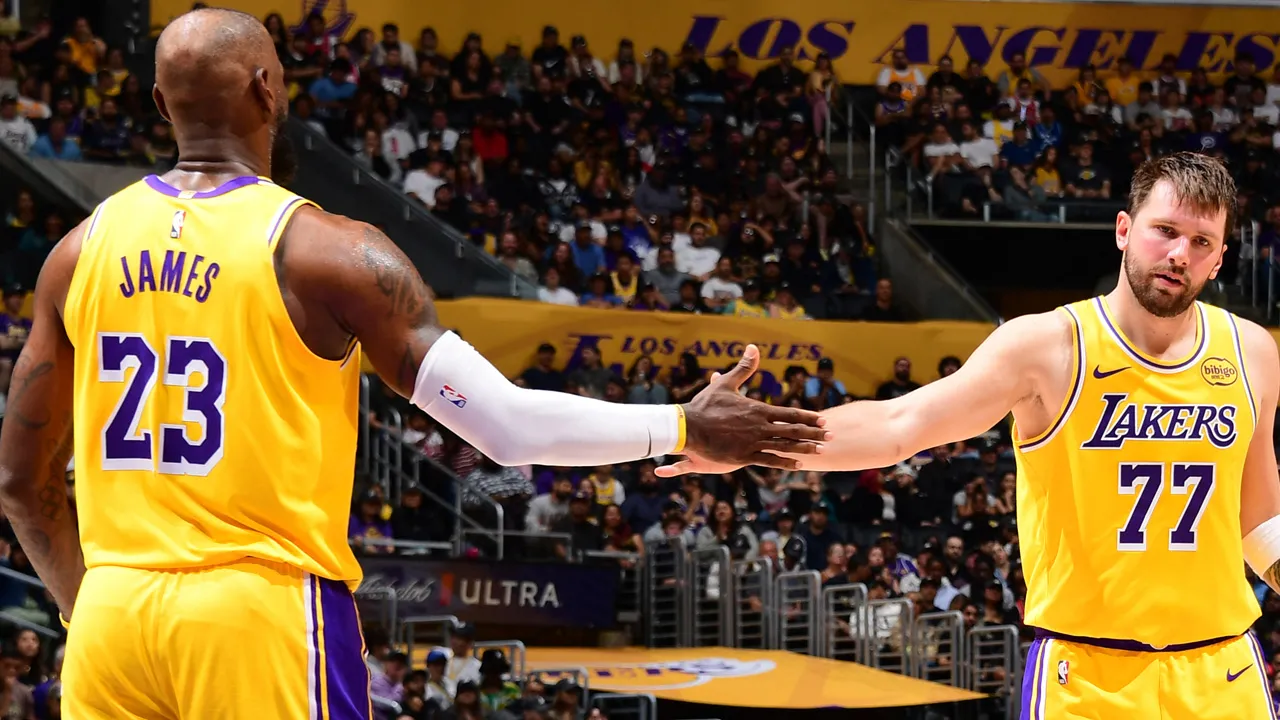 Los Angeles Lakers'tan 41'inci galibiyet: Luka Doncic'ten 51 sayı