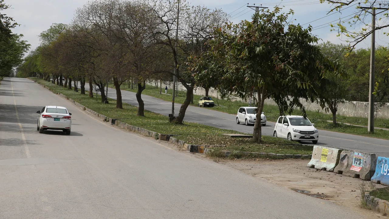 Pakistan'ı yakıt sıkıntısı vurdu: 3 gün resmi tatil ilan edildi!