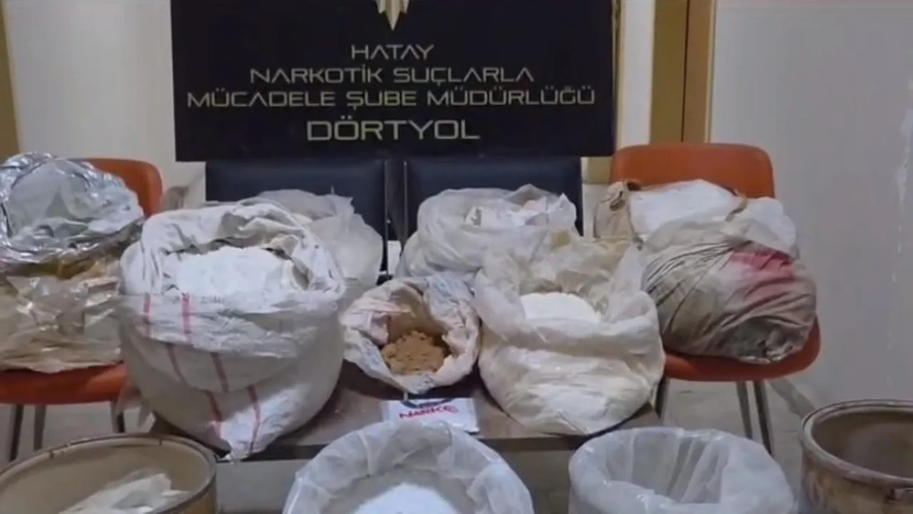 Portakal bahçesinde uyuşturucu alışverişi! 175 kilo ham madde ele geçirildi