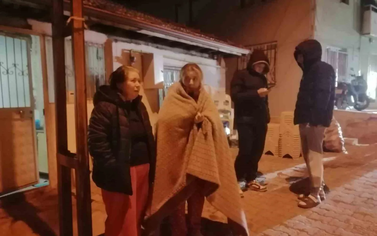 Tokat depreminde yıkım var mı, ölen ve yaralanan oldu mu? Tokat Niksar'da 5.5 şiddetinde deprem meydana geldi!