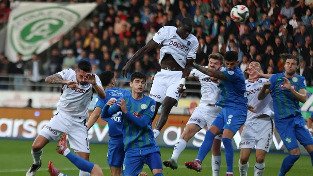Süper Lig'in 9'uncu haftasında Trabzonspor, deplasmanda Rizespor'u 2-1 yenmişti.