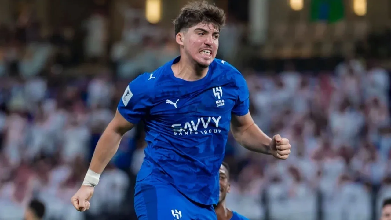 Yusuf Akçiçek, Fransa'da ameliyat edildi