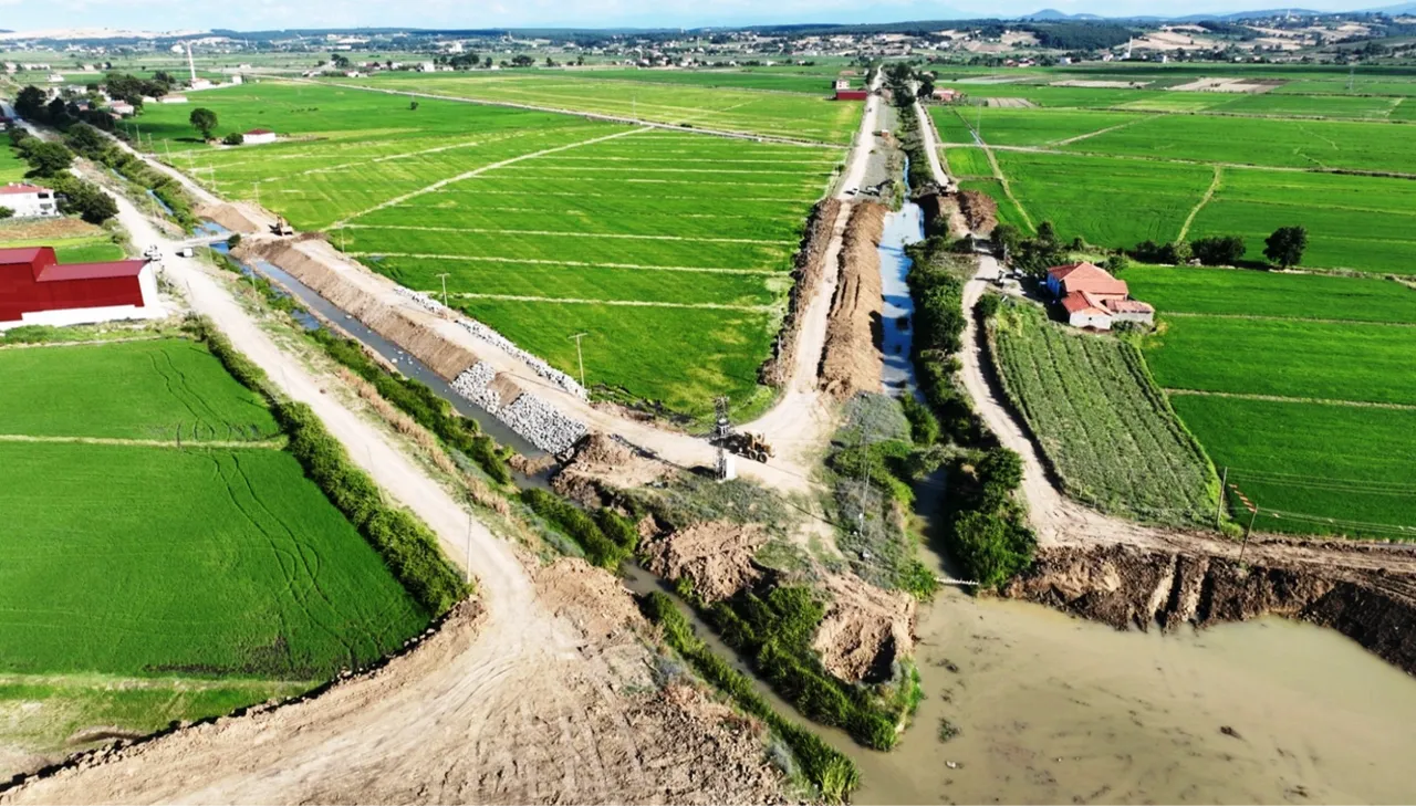 Bafra Ovası'na 2.4 milyar liralık yatırım! 2 ilçe ve 14 mahalle faydalanacak