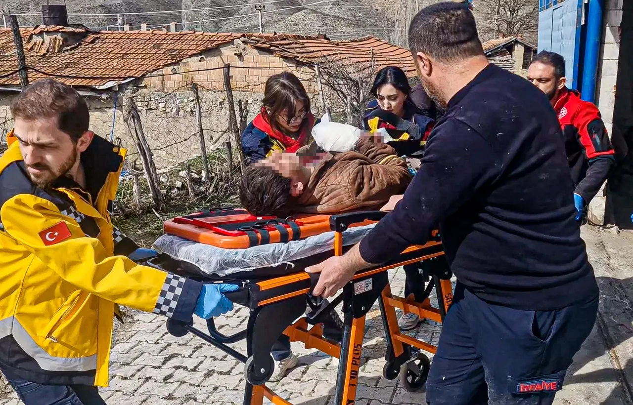 Buğday aktarımı felakete döndü! Ağabey ağır yaralı, kardeşinin parmakları koptu