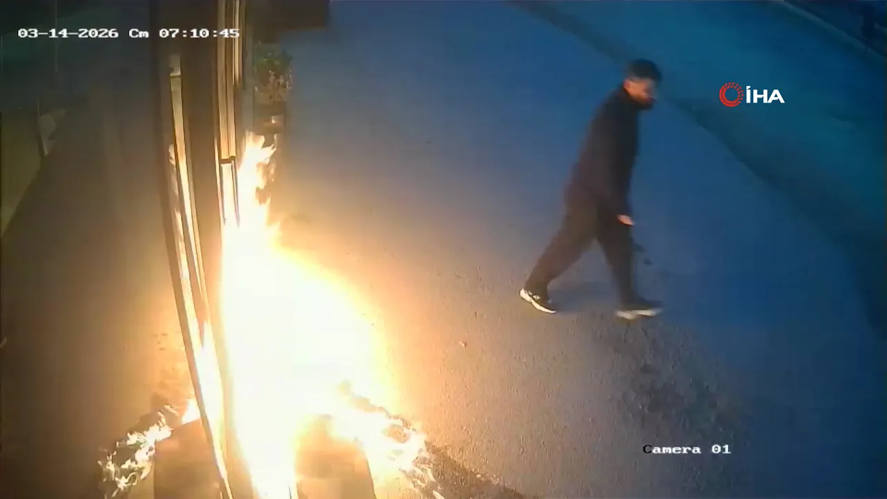 Bursa'da maaş krizi kundaklamayla bitti! İki pizza şubesini ateşe verdi