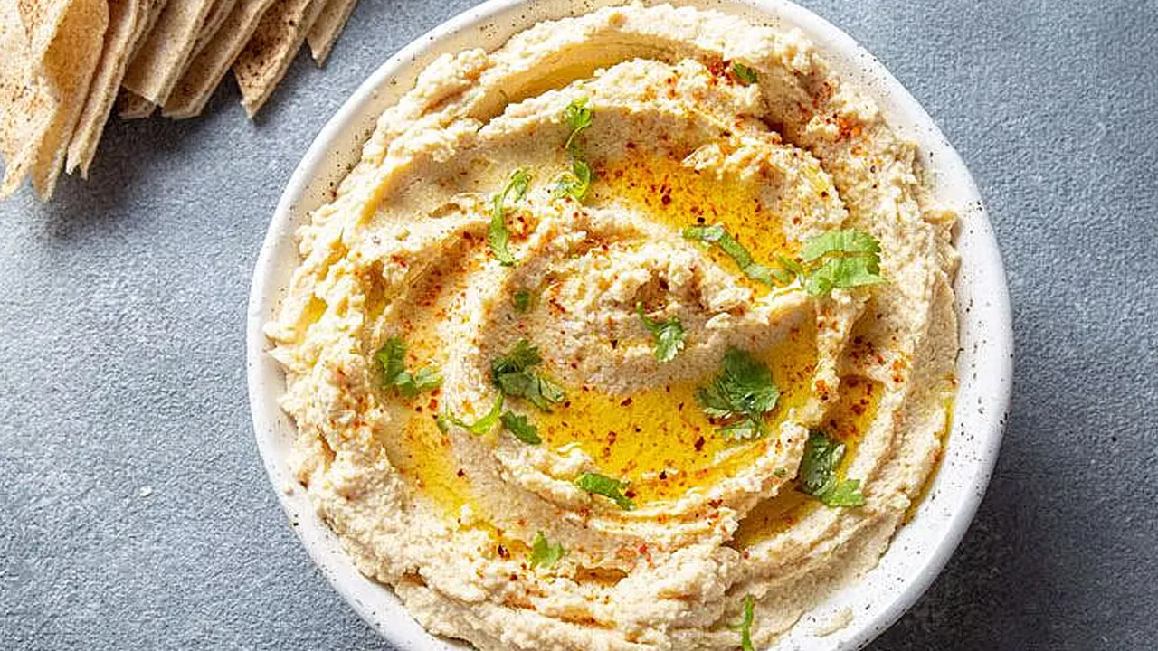 MUSKATLI PATATES HUMUS