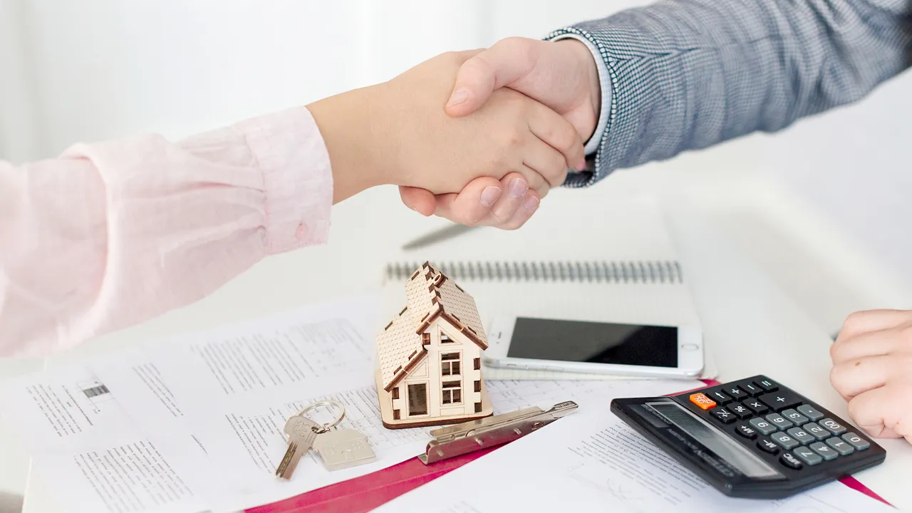 Maliyetler hızla artıyor, henüz fiyatlara yansımadı! Kârlı konut yatırımı için 'son viraj'