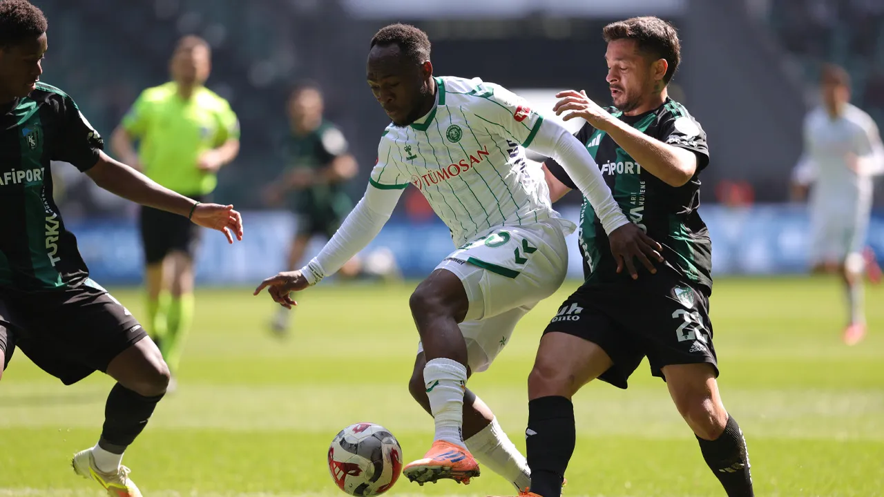 Süper Lig'de müthiş geri dönüş: 3 gol atıldı, penaltı sonrası ortalık karıştı