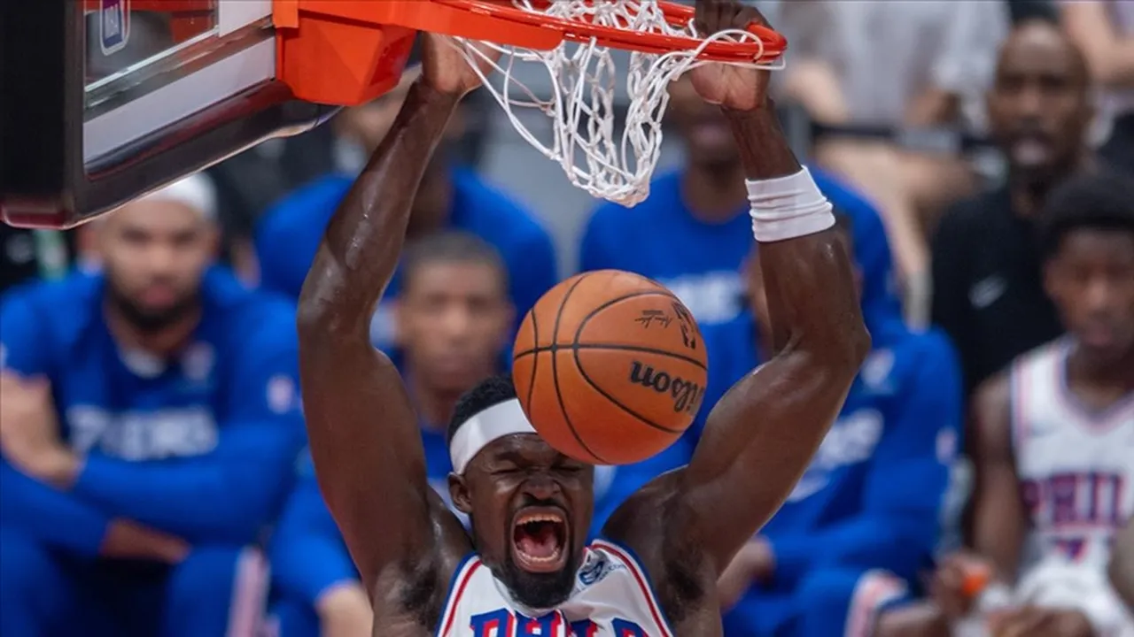 Philadelphia 76ers oyuncusu Adem Bona