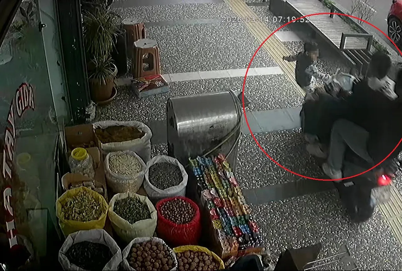 Antalyada 5 yaşındaki çocuk ölümden döndü! Sürücü 15 yaşında çıktı