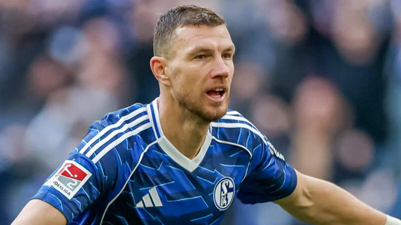 Edin Dzeko atıldı, Schalke 90+8'de kâbusu yaşadı