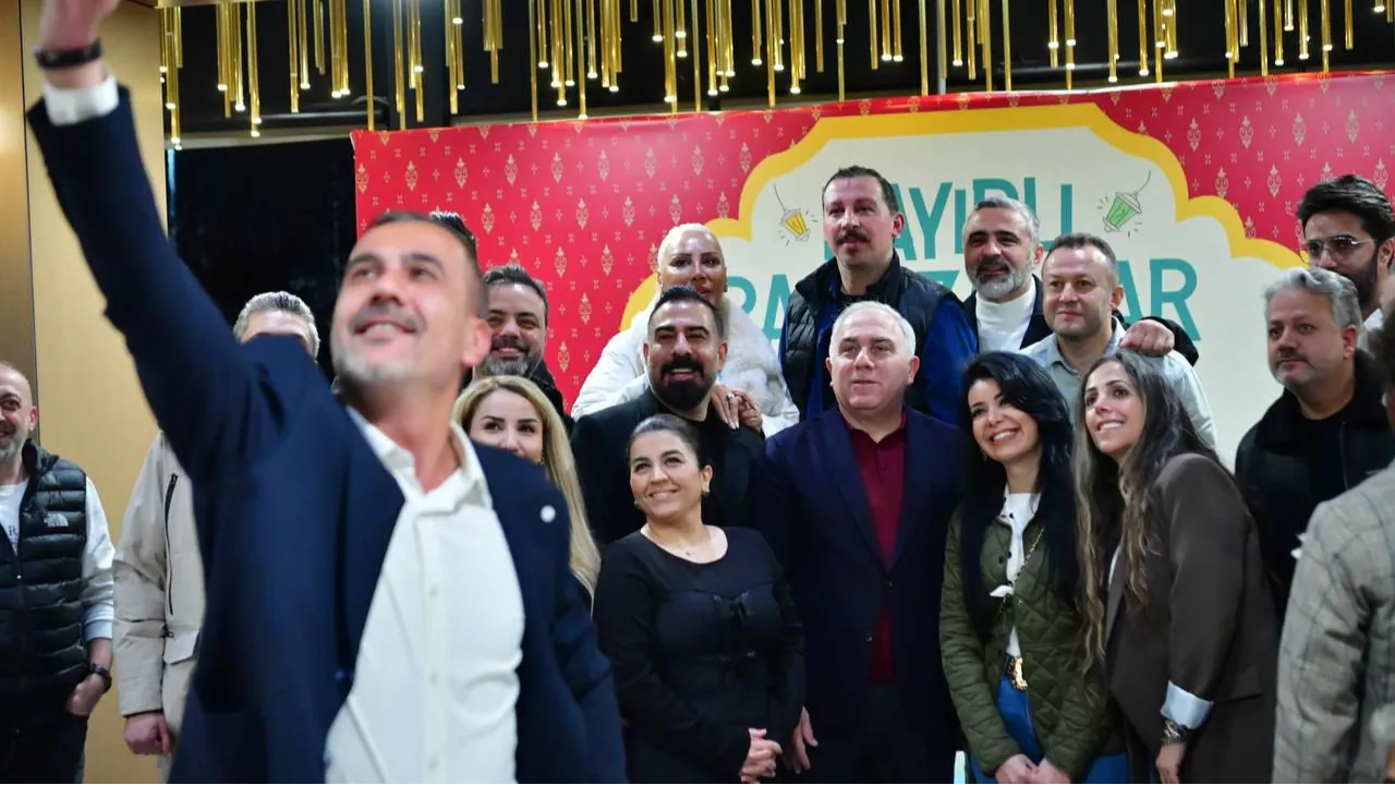 Fatih Belediyesi, basın mensuplarını sahur sofrasında ağırladı