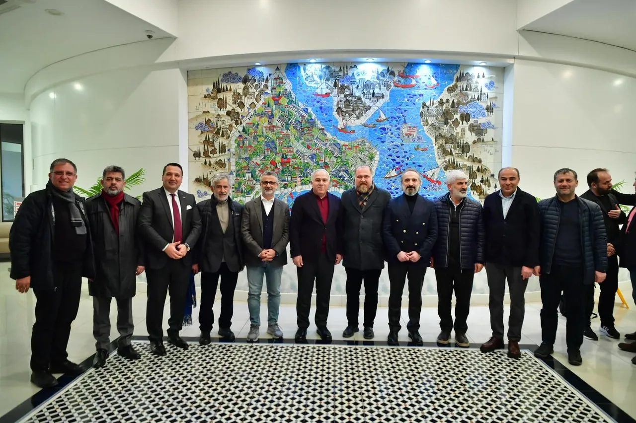 Fatih Belediyesi, basın mensuplarını sahur sofrasında ağırladı