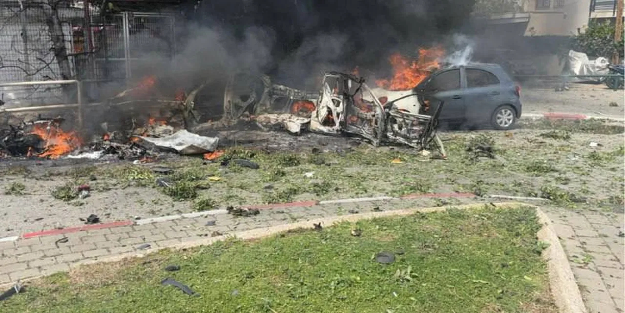 İran'dan fırlatılan füze İsrail'in merkezine düştü: Tel Aviv'den dumanlar yükseliyor