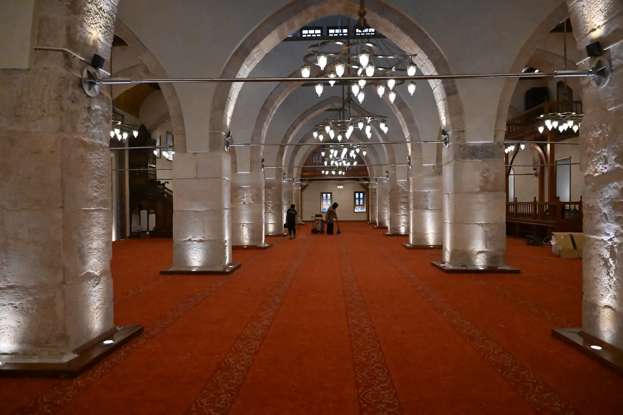 Kadir Gecesi’nde ilk saf tutulacak: Ulu Cami’de 1,5 yıllık restorasyon mesaisi bitti