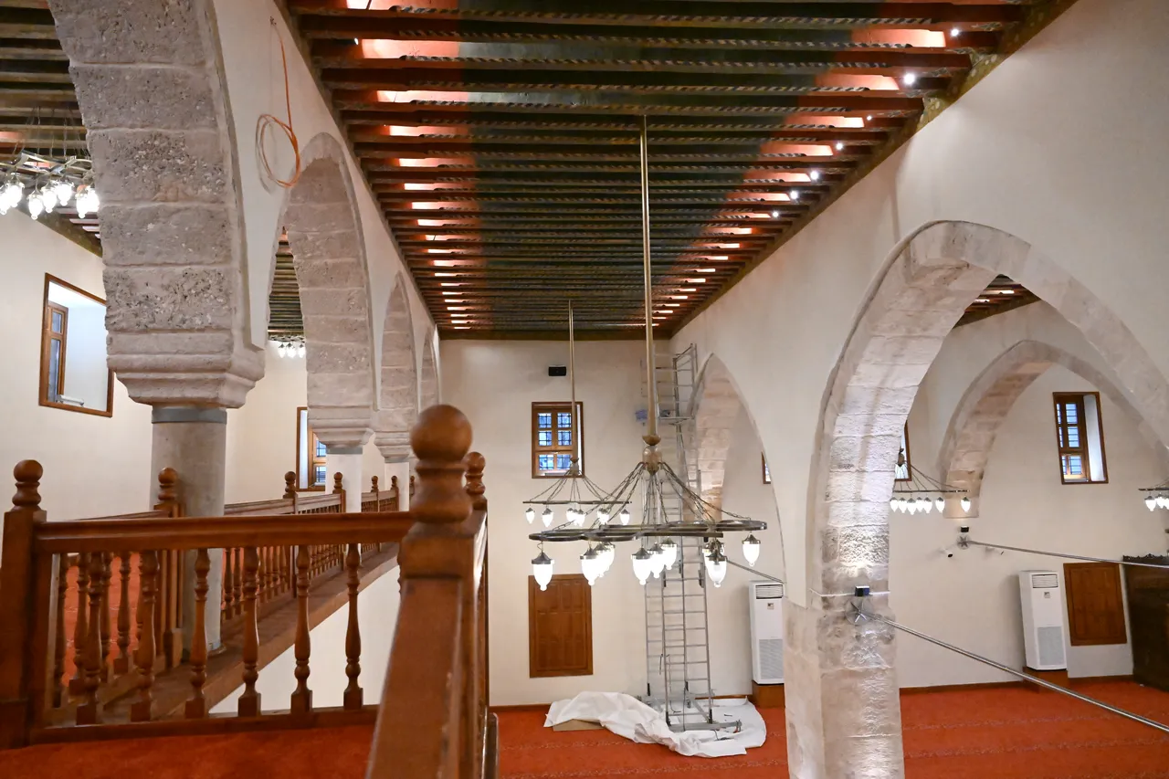 Kadir Gecesi’nde ilk saf tutulacak: Ulu Cami’de 1,5 yıllık restorasyon mesaisi bitti