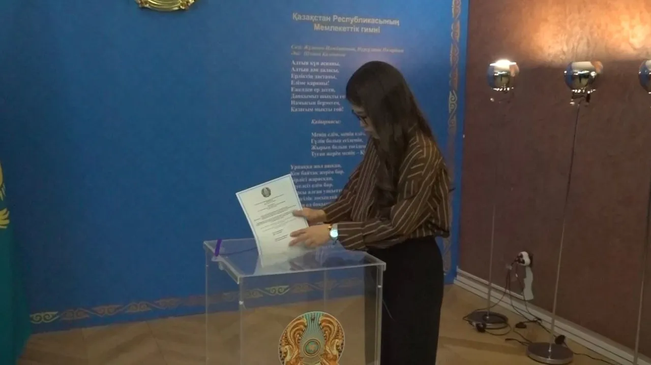 Kazakistan’da tarihi referandum! İstanbul'da da sandıklar kuruldu