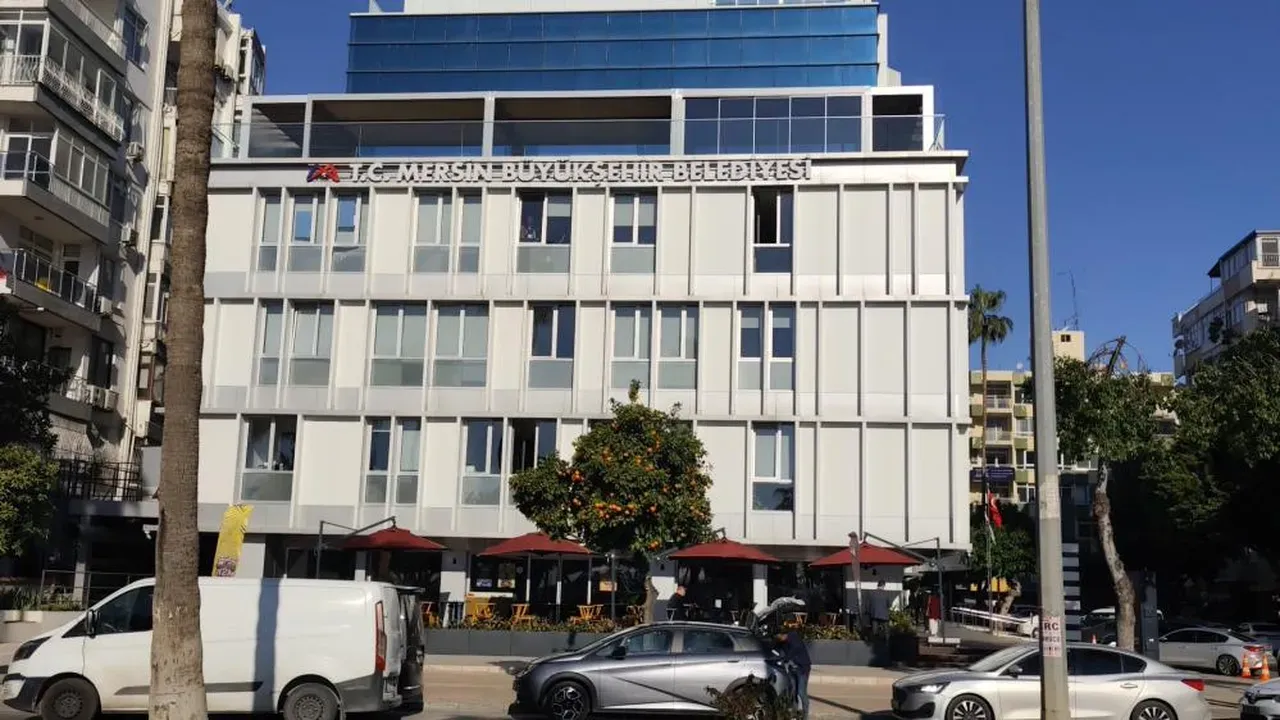 Mersin'de ihale yolsuzluğu soruşturması: 7 şüpheli tutuklandı