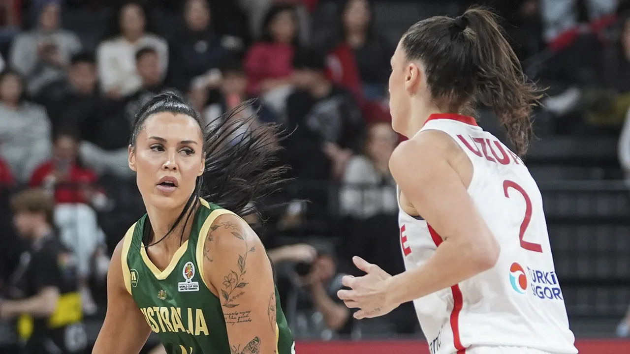 Potanın Perileri, Avustralya'ya kaybetti