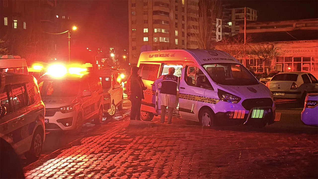 Sivas'ta aile içi dehşet: 2 ölü, 1 ağır yaralı! Saldırgan 15 yaşında...