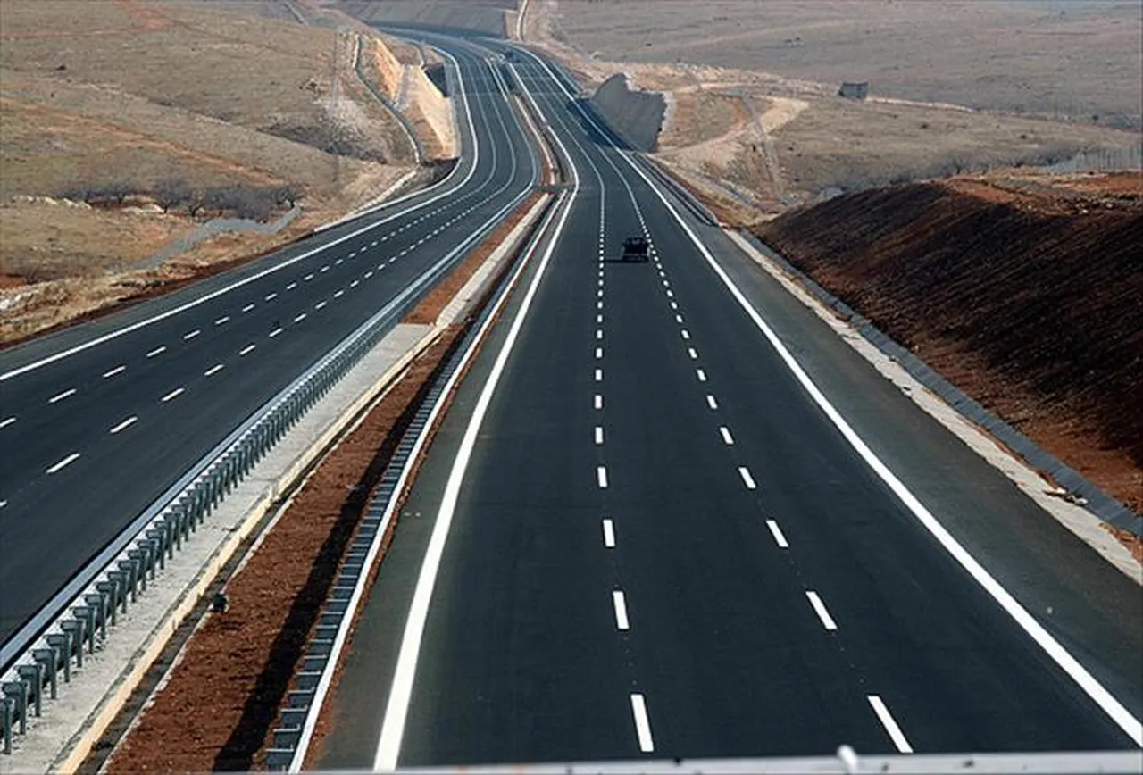 Türkiye’nin yollarında servet yatıyor! 68 bin kilometrelik ağ 180 milyar dolarlık değer