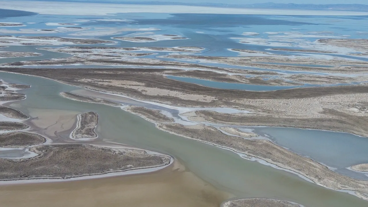 90 yılda yüzde 85 küçülen Tuz Gölü’nde umutlar yeniden yeşerdi!
