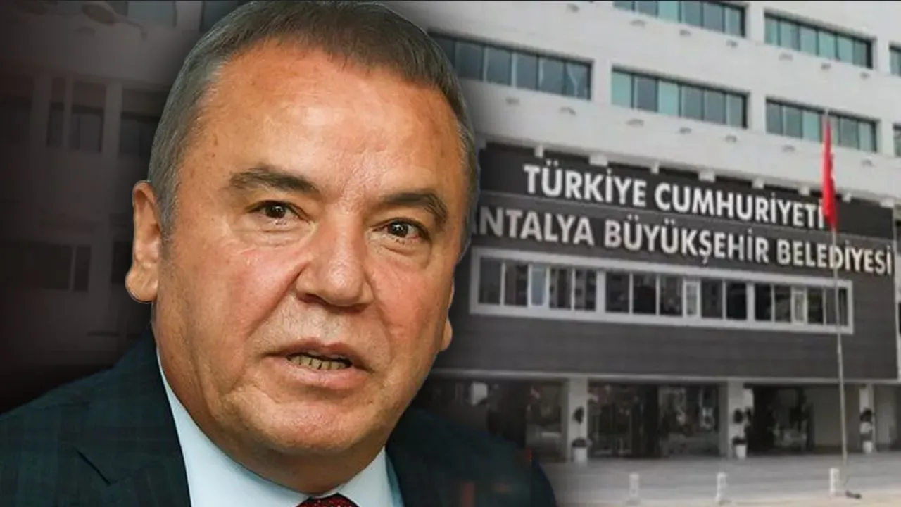 Antalya'da rüşvet davası! Muhittin Böcek hakim karşısına çıkıyor