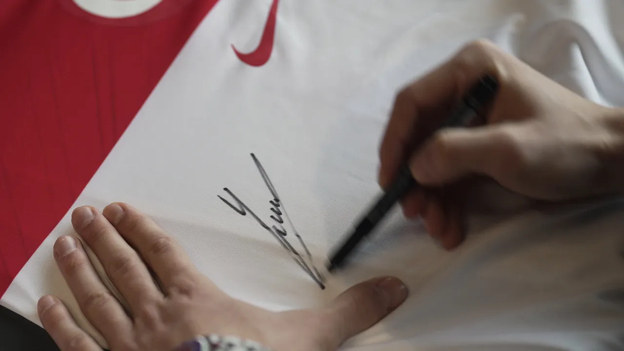 Yunus Akgün: EURO 2008’deki Çekya maçını unutamıyorum.