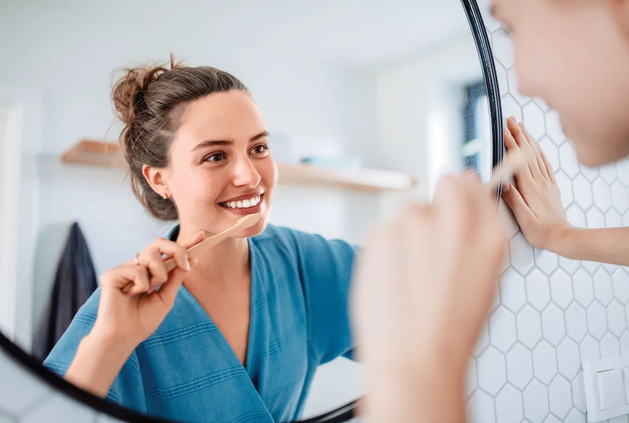 Sosyalleşmek için diş fırçalıyoruz