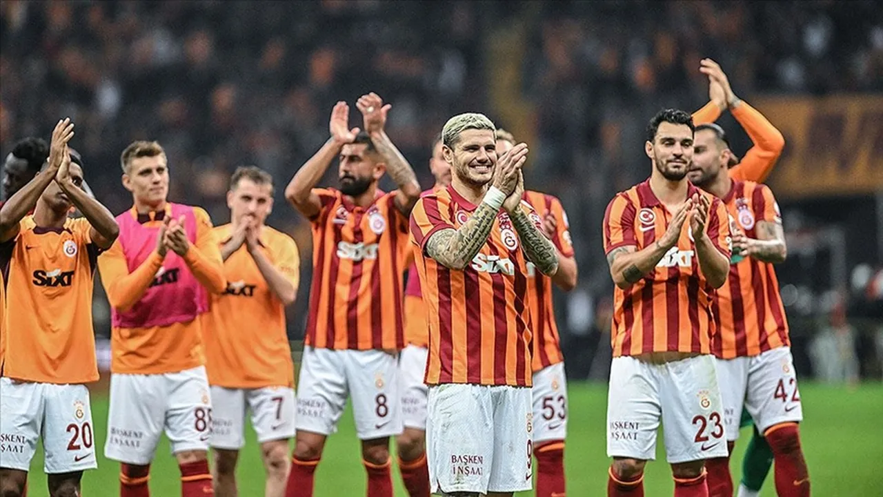 Szymon Marciniakın yönettiği Galatasaray ve Türkiye maçları! Liverpool-Galatasaray maçında düdük çalacak
