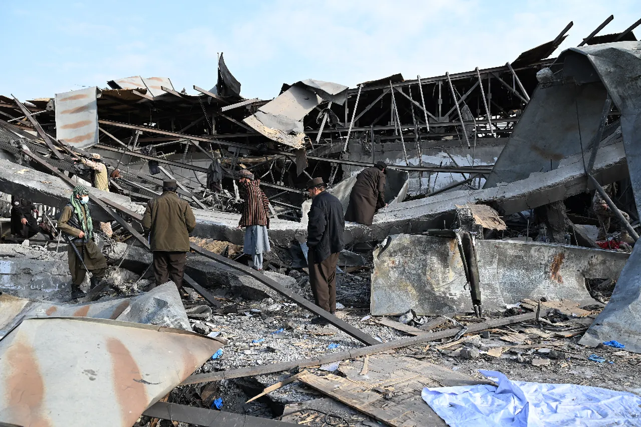 Afganistan-Pakistan arasındaki çatışma şiddetleniyor! Kabil'de hastane bombalandı: 400 ölü 