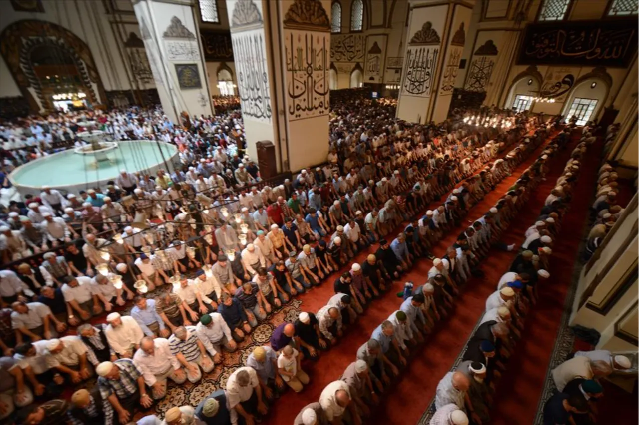 Bayram namazı saat kaçta kılınacak? 2026 İl il bayram namazı vakitleri