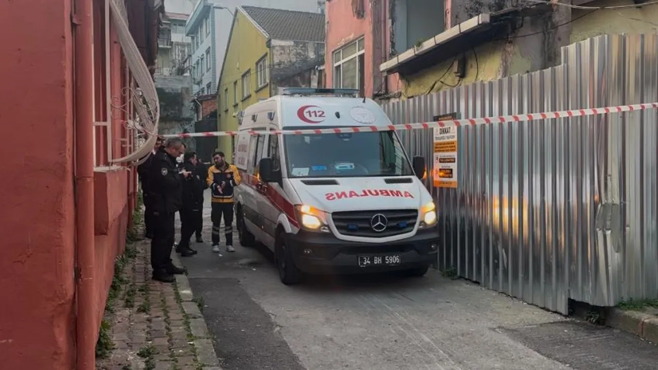 Beyoğlu’nda korkunç olay! Yangında 1 yaşındaki bebek öldü, 2 kişi de yaralandı