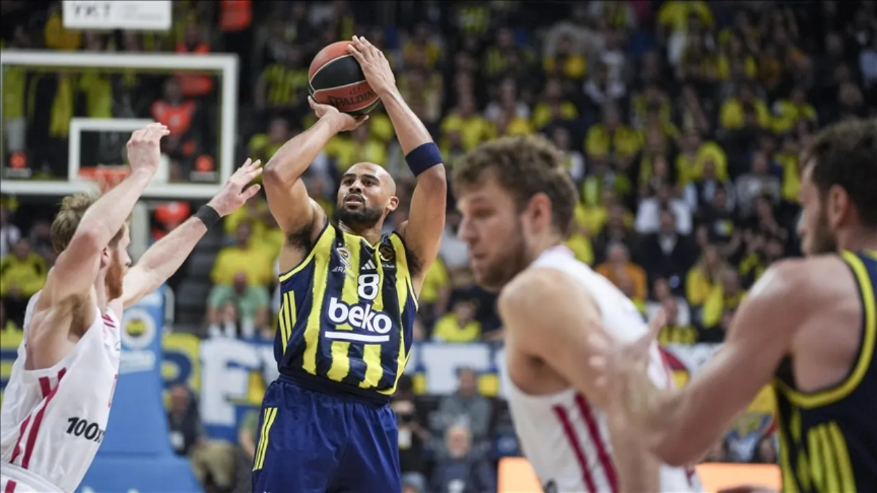 Olympiakos-Fenerbahçe Beko maçı hangi kanalda, saat kaçta? (EuroLeague 14. Hafta erteleme maçı)