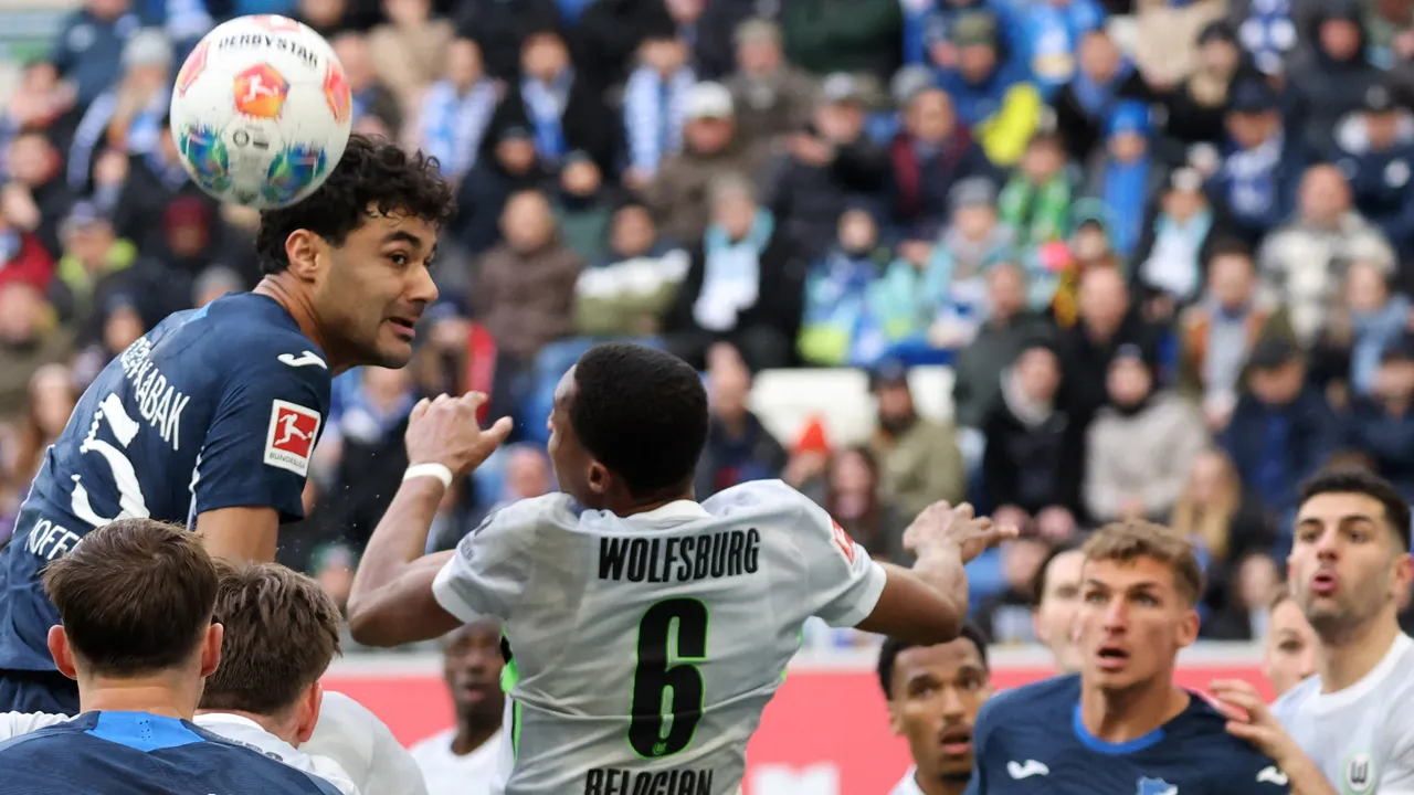 Ozan Kabak'a büyük onur: 1 değil, 2 değil, 5 haftada 4 defa bunu başardı